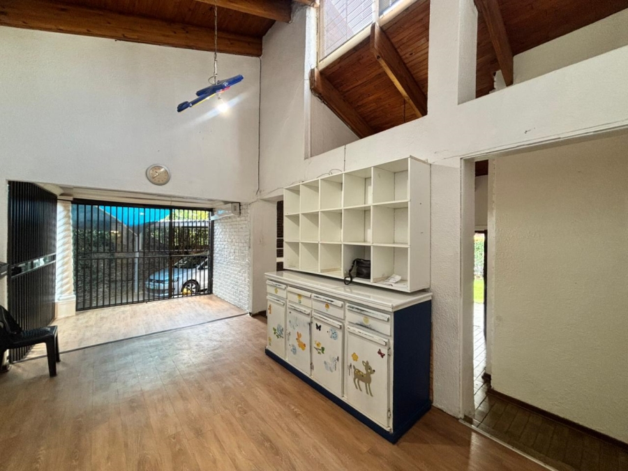 4 Bedroom Property for Sale in Van Der Hoff Park North West